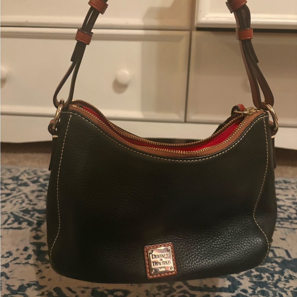 dooney and bourke black shoulder bag